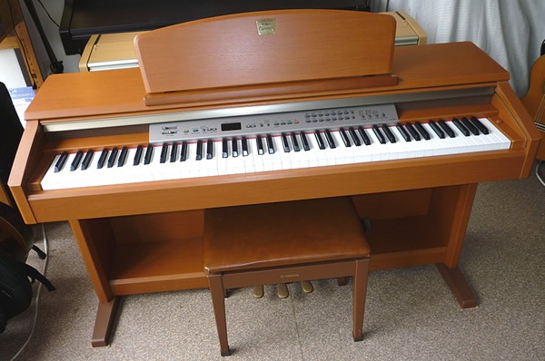 đàn piano điện cũ