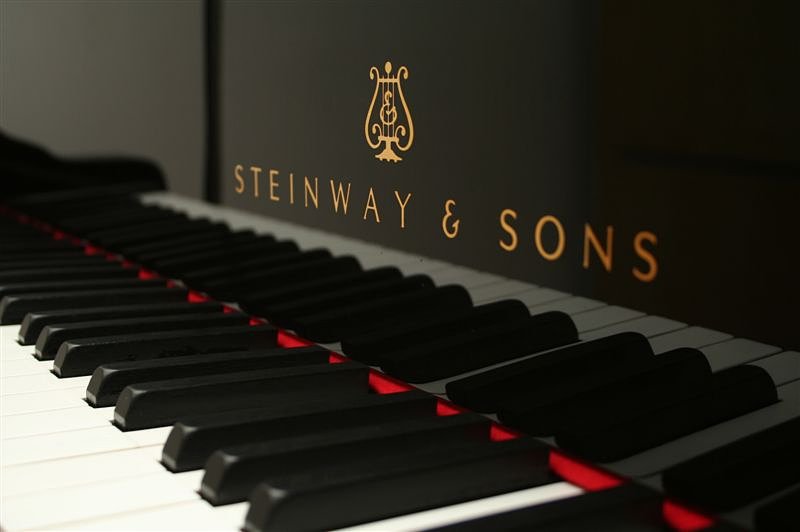 Steinway & Sons Piano  - thương hiệu piano hàng đầu thế giới đến từ Đức và Mỹ