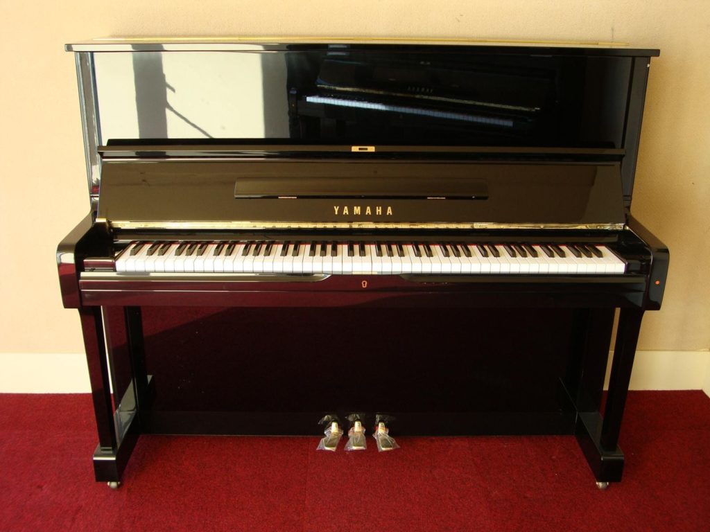 Giá đàn piano cơ Nhật cũ theo từng mức kinh phí